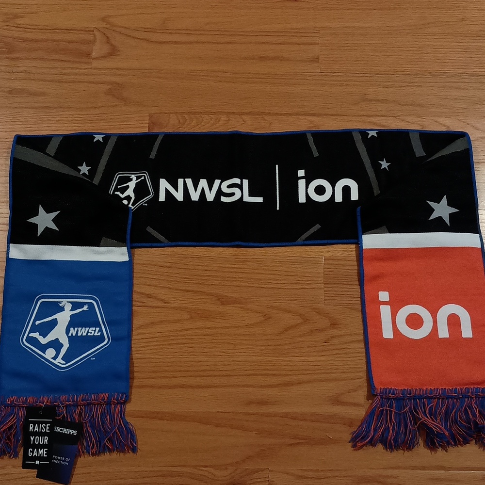NSWL (national women's soccer league) scarf limited edition brand new